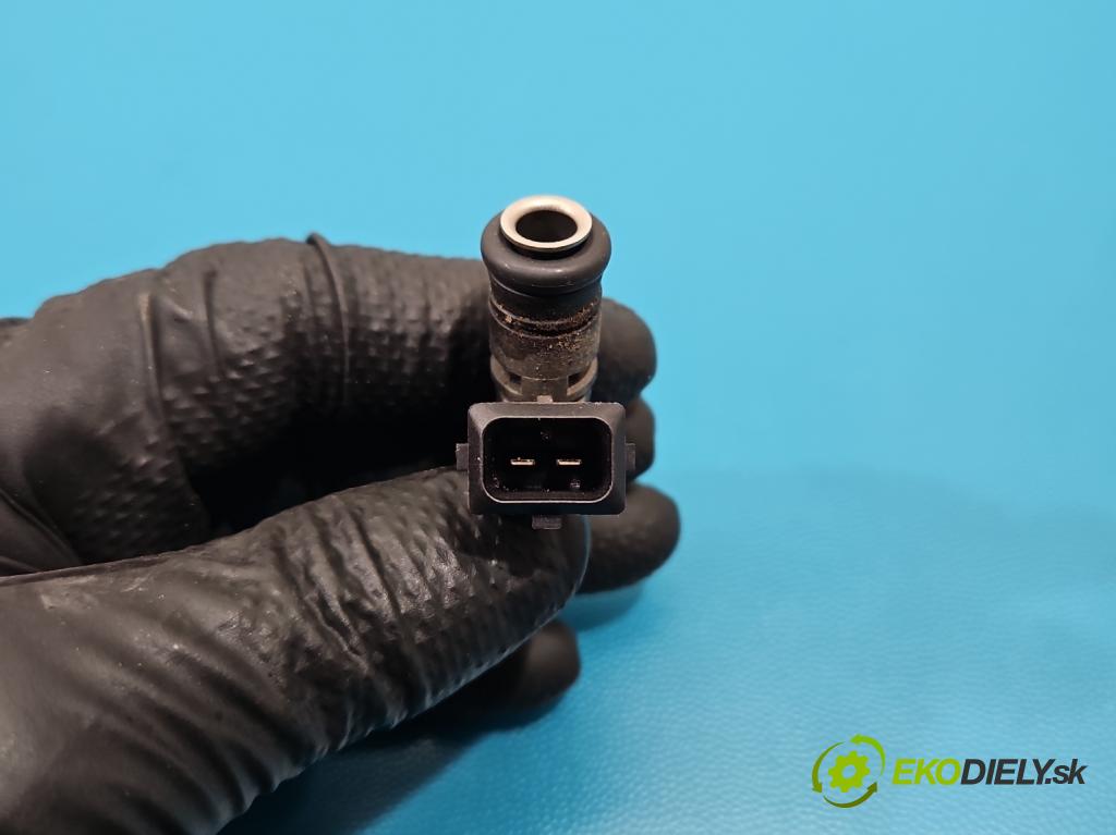 Fiat Tipo II 2015- 1.4 16v 95 HP manual 70 kW 1368 cm3 4- vstrek 0280158329 (Vstrekovač paliva)