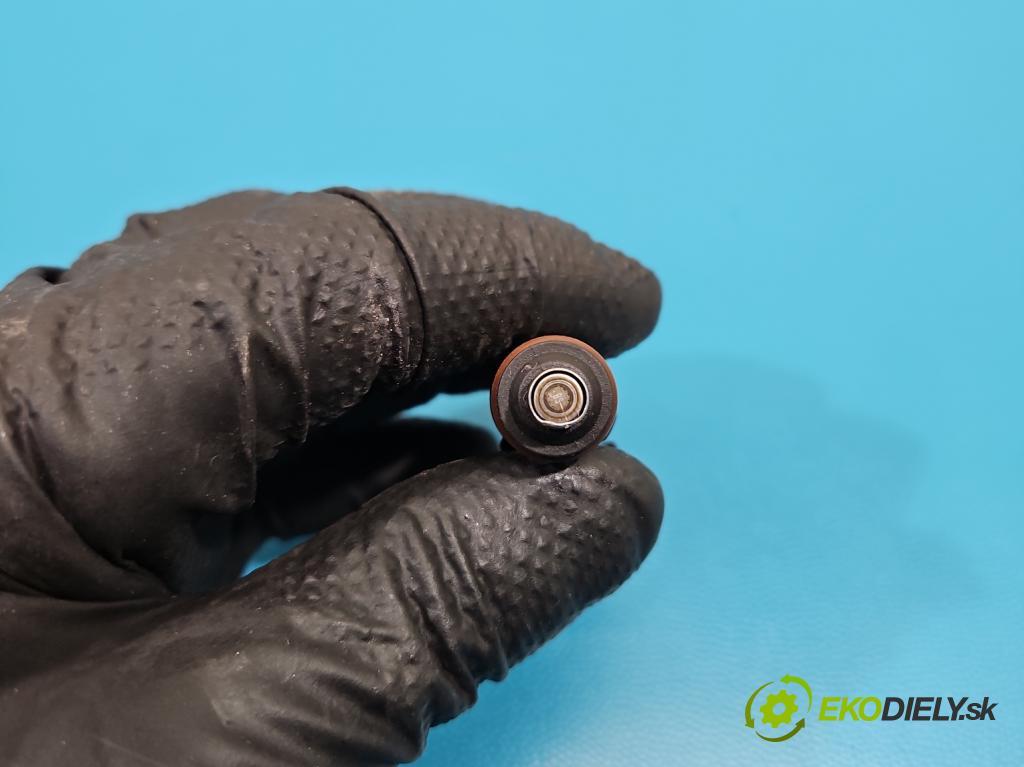 Fiat Tipo II 2015- 1.4 16v 95 HP manual 70 kW 1368 cm3 4- vstrek 0280158329 (Vstrekovač paliva)