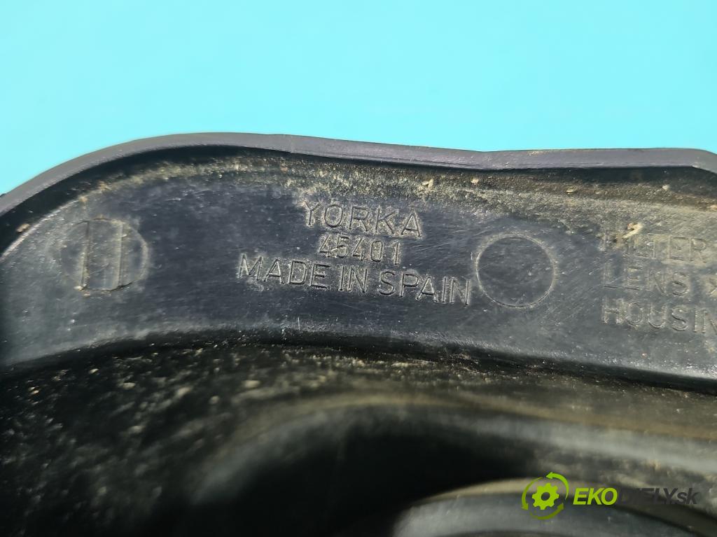 Seat Arosa 1.0 mpi 50KM manual 37 kW 999 cm3 3- svetlo / reflektor zadné pravé  (Kľučka dverí ostatné)