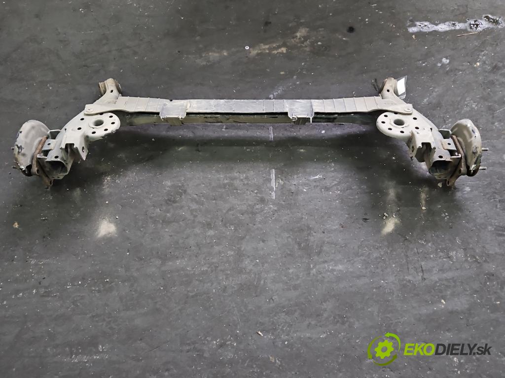 Hyundai Elantra VI 2015-2020 1.6 16V 128 hp automatic 94 kW 1591 cm3 4- zadní výztuha  (Zadní výztuha)