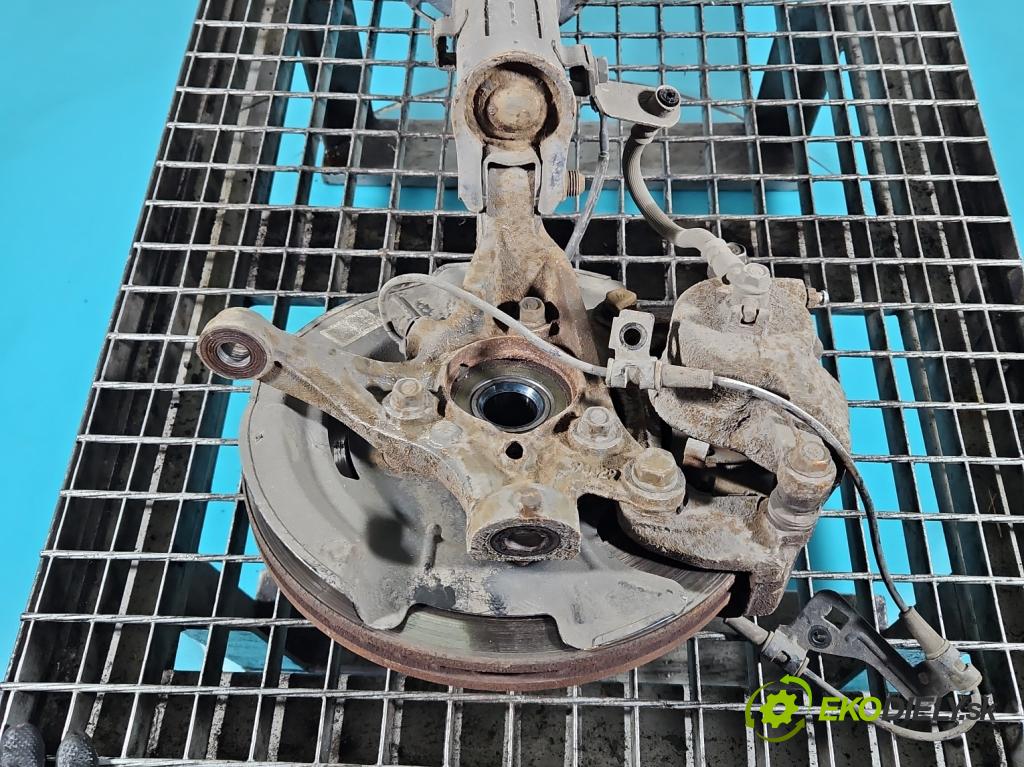 Hyundai Elantra VI 2015-2020 1.6 16V 128 HP automatic 94 kW 1591 cm3 4- náboj ľavé  (Náboj kolesa)