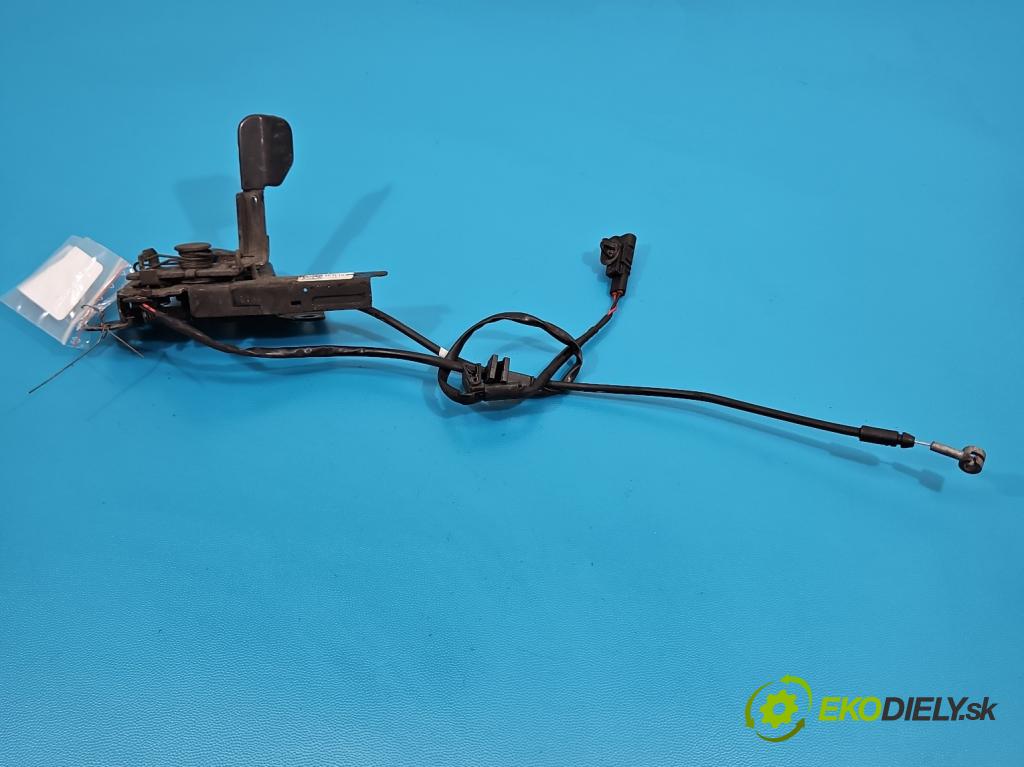 Hyundai Elantra VI 2015-2020 1.6 16V 128 HP automatic 94 kW 1591 cm3 4- zámok kapoty 81130-F2500