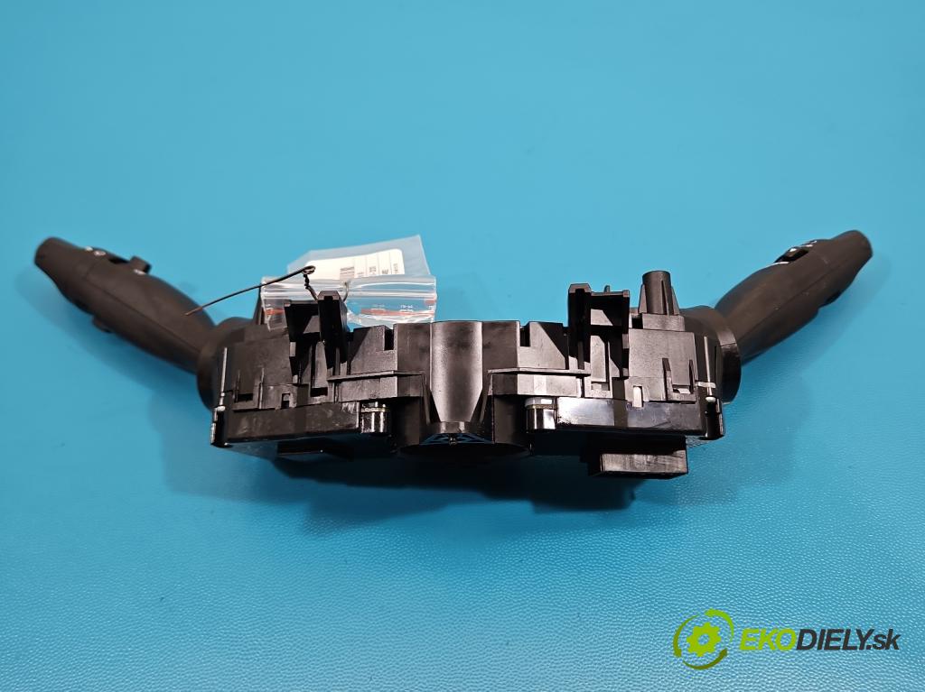 Hyundai Elantra VI 2015-2020 1.6 16V 128 HP automatic 94 kW 1591 cm3 4- prepínač komplex: 93403-F2812 (Prepínacie páčky pod volantom)