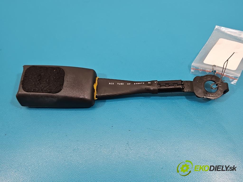 Hyundai Elantra VI 2015-2020 1.6 16V 128 HP automatic 94 kW 1591 cm3 4- pas bezpečnosť: predné pravý