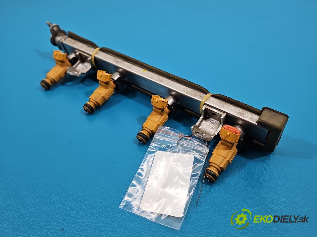 Hyundai Elantra VI 2015-2020 1.6 16V 128 HP automatic 94 kW 1591 cm3 4- vstrek 35310-2B020 (Vstrekovač paliva)