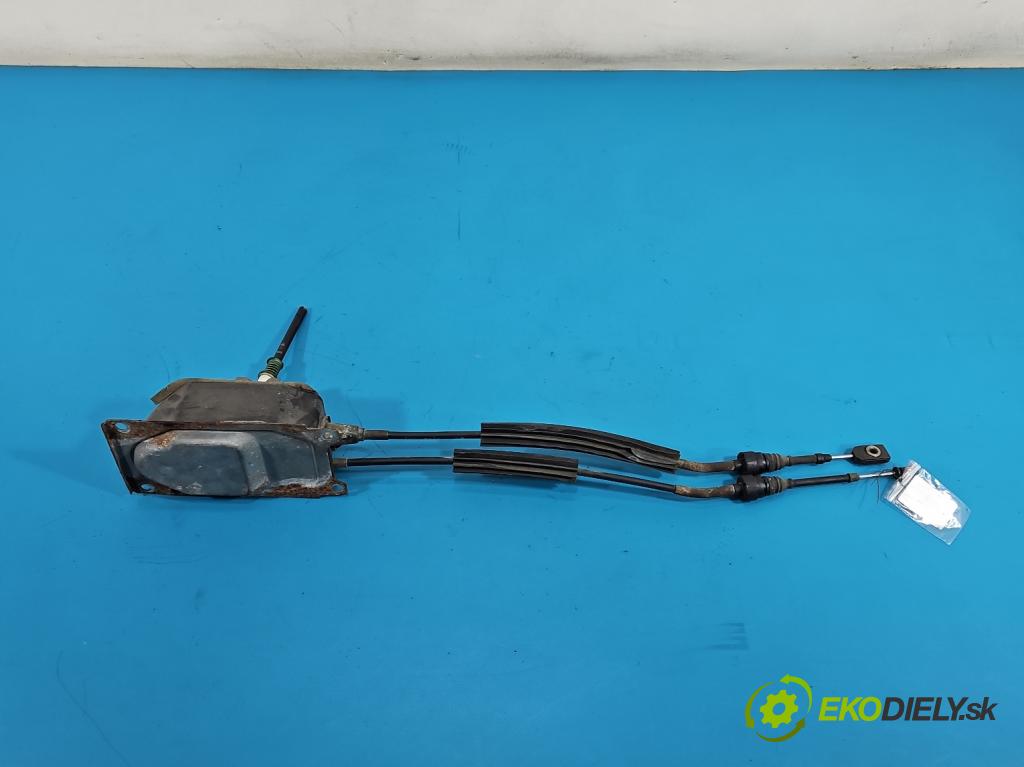 Vw Lupo 1.4 16V 75 HP manual 55 kW 1390 cm3 3- Páka: Změny: stupeň,rýchlosť 6N0711049Q (Rýchlostná páka (kulisa))