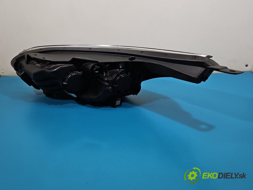 Kia Ceed III 2018- 1.5 160 HP automatic 117.5 kW 1482 cm3 5- Reflektor: pravý 92102J7050 (Svetlo predné pravé)