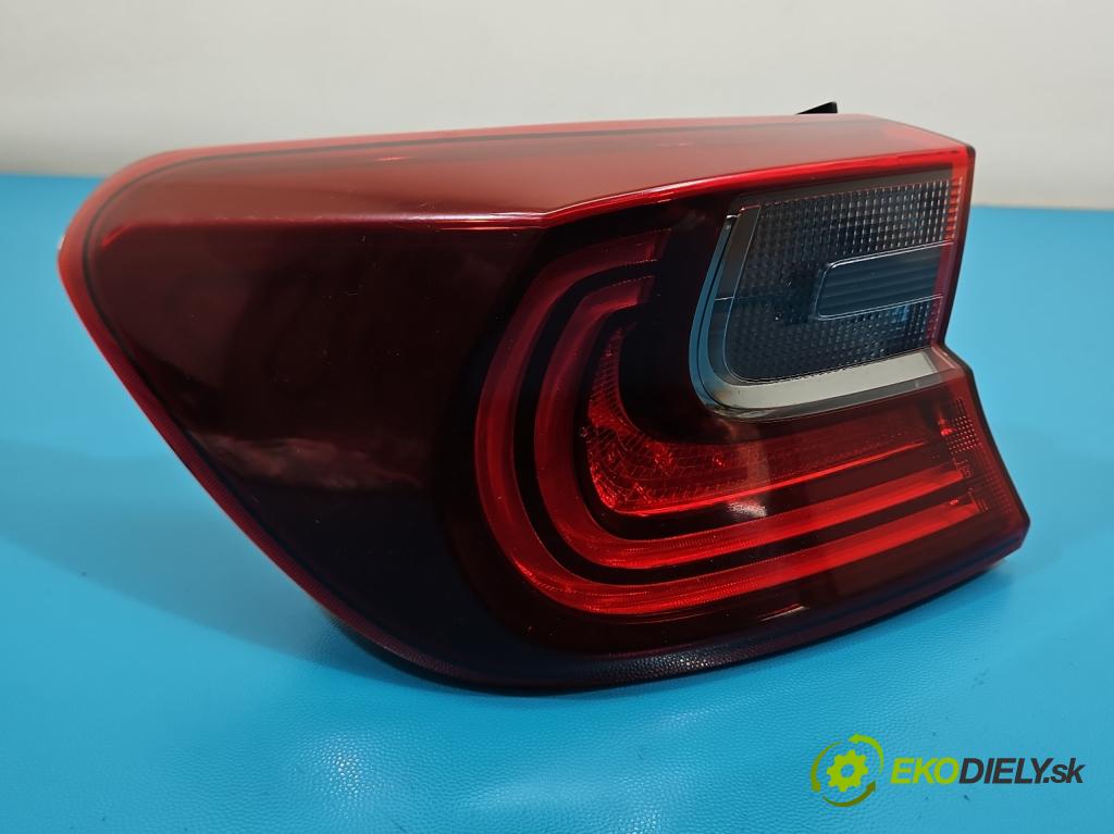 Kia Ceed III 2018- 1.5 160 HP automatic 117.5 kW 1482 cm3 5- svetlo / reflektor zadné ľavé 92401J7050 (Kľučka dverí ostatné)