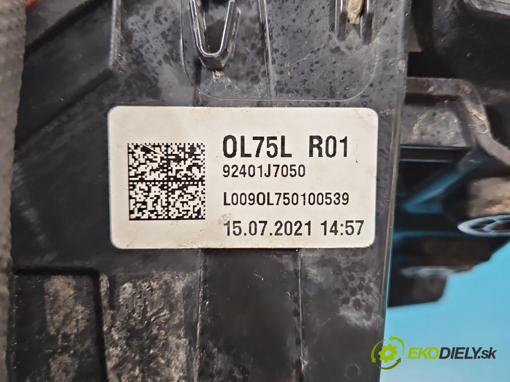 Kia Ceed III 2018- 1.5 160 HP automatic 117.5 kW 1482 cm3 5- svetlo / reflektor zadné ľavé 92401J7050 (Kľučka dverí ostatné)