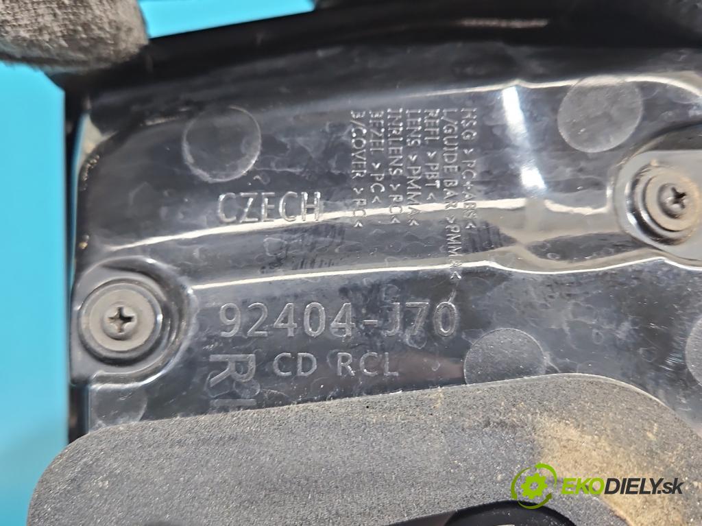 Kia Ceed III 2018- 1.5 160 HP automatic 117.5 kW 1482 cm3 5- svetlo / reflektor zadné pravé 92404J7050 (Kľučka dverí ostatné)