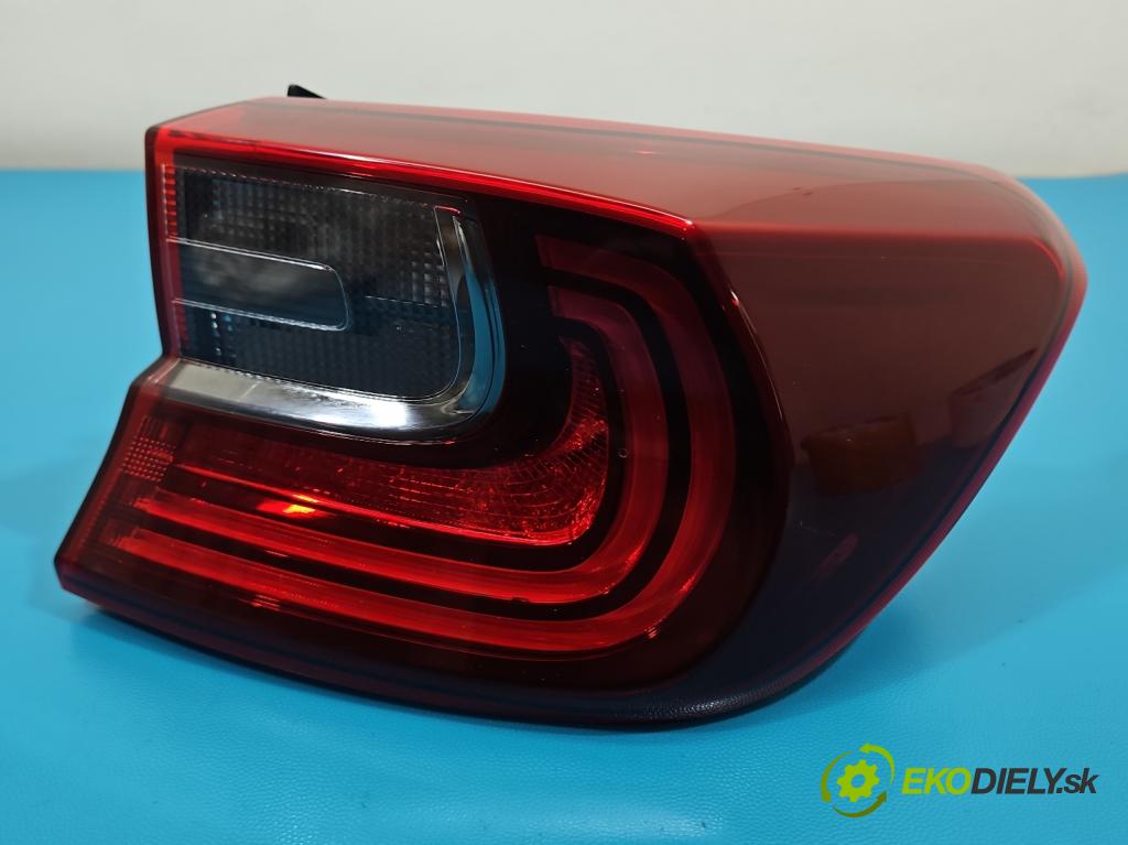 Kia Ceed III 2018- 1.5 160 HP automatic 117.5 kW 1482 cm3 5- svetlo / reflektor zadné pravé 92402J7050 (Kľučka dverí ostatné)