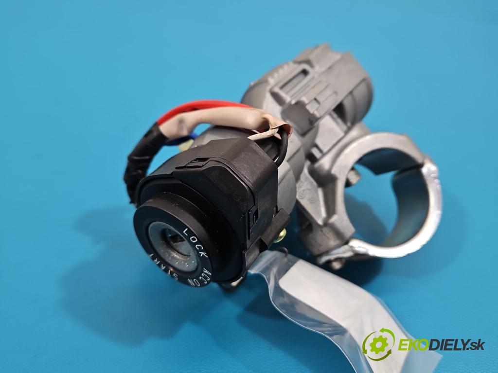 Hyundai Elantra VI 2015-2020 1.6 16V 128 HP automatic 94 kW 1591 cm3 4- Spínačka  (Spínacia skrinka)