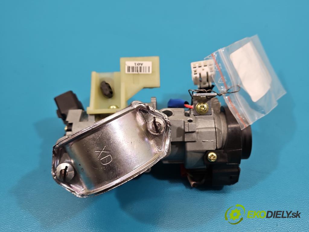 Hyundai Elantra VI 2015-2020 1.6 16V 128 HP automatic 94 kW 1591 cm3 4- Spínačka  (Spínacia skrinka)