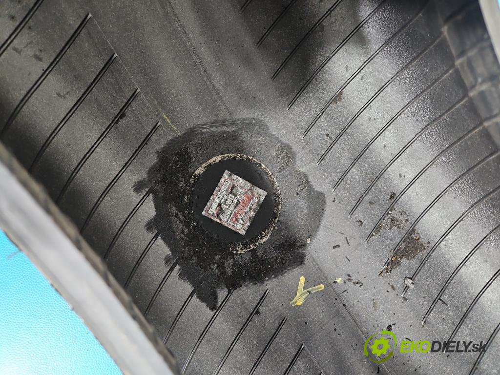 Hyundai Elantra VI 2015-2020 1.6 16V 128 HP automatic 94 kW 1591 cm3 4- pneumatika zimné 4ks komplet