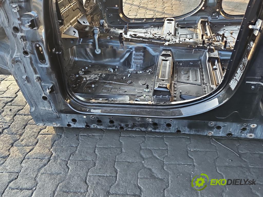 Bmw X6 E71 2007–2014 3.0d 306KM automatic 225 kW 2993 cm3 5- práh levý  (Karoserie ostatní)