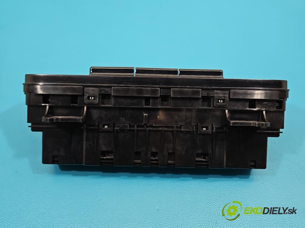 Toyota Auris II 2012-2018 1.8 hybrid 99 hp automatic 73 kW 1798 cm3 5- palubní deska panel topení 75H695