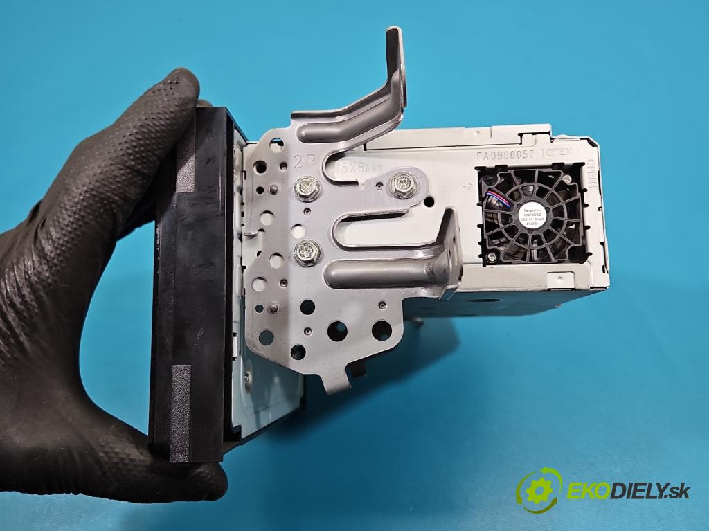 Toyota Auris II 2012-2018 1.8 hybrid 99 HP automatic 73 kW 1798 cm3 5- Radio originál 86140-02360