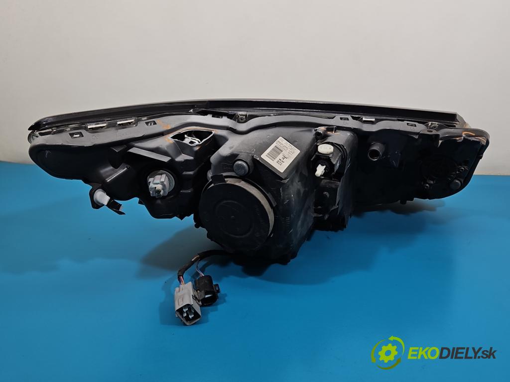 Toyota Auris II 2012-2018 1.8 hybrid 99 HP automatic 73 kW 1798 cm3 5- Reflektor: ľavý 81150-02K60 (Kľučka dverí ostatné)