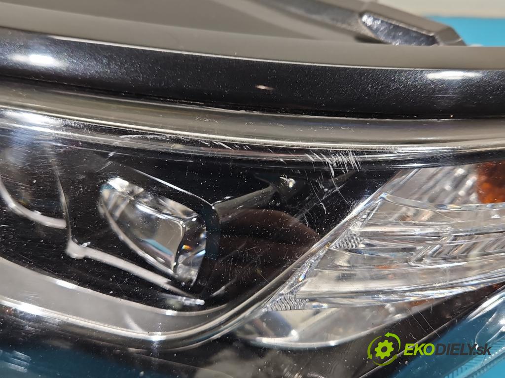 Toyota Auris II 2012-2018 1.8 hybrid 99 HP automatic 73 kW 1798 cm3 5- Reflektor: ľavý 81150-02K60 (Kľučka dverí ostatné)