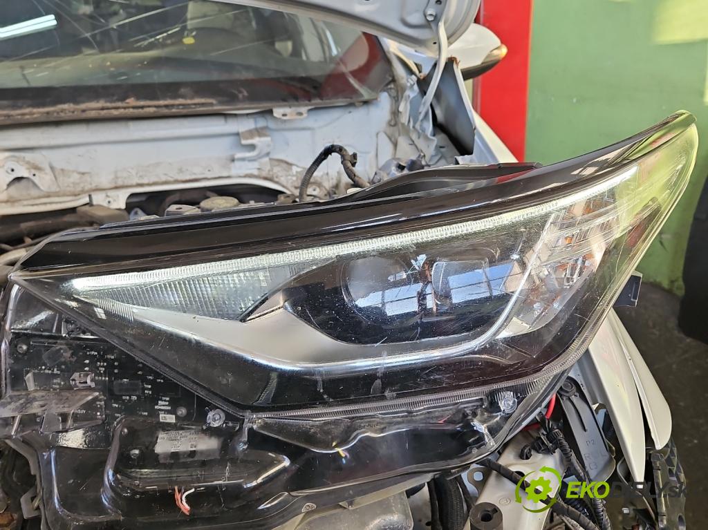 Toyota Auris II 2012-2018 1.8 hybrid 99 HP automatic 73 kW 1798 cm3 5- Reflektor: ľavý 81150-02K60 (Kľučka dverí ostatné)