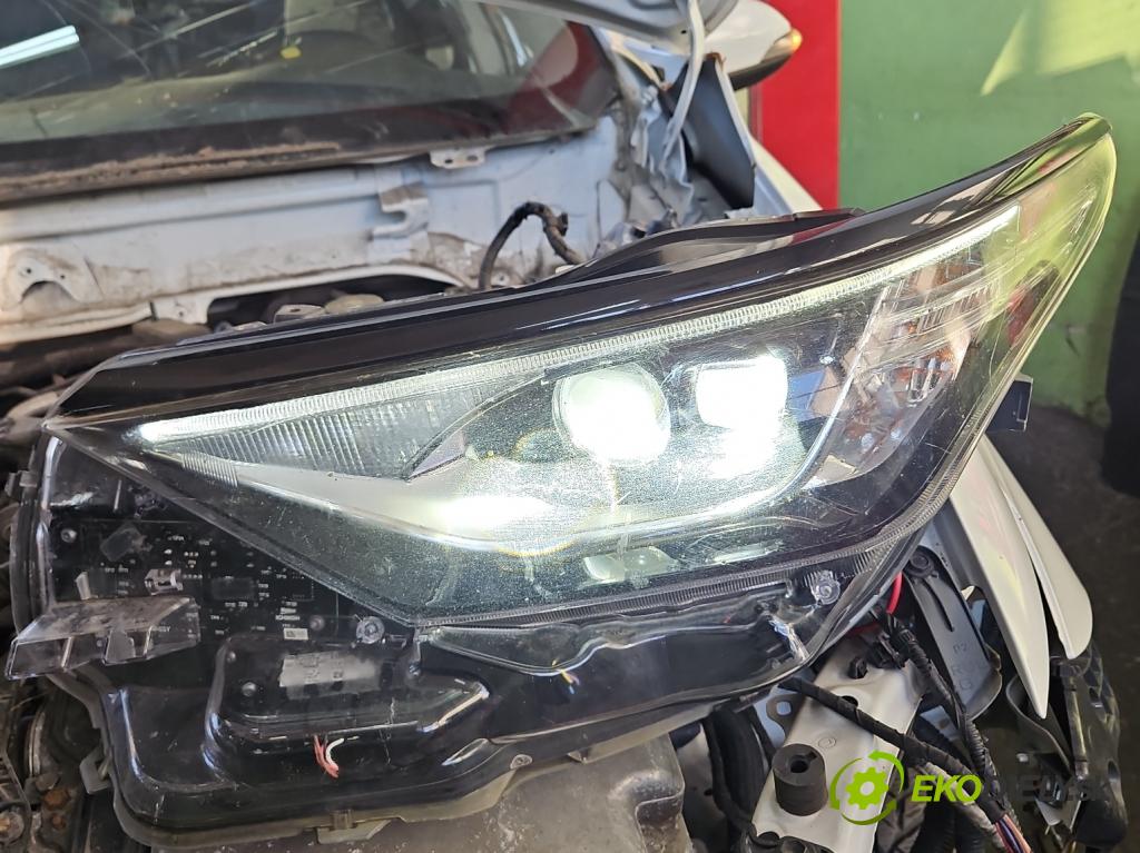 Toyota Auris II 2012-2018 1.8 hybrid 99 HP automatic 73 kW 1798 cm3 5- Reflektor: ľavý 81150-02K60 (Kľučka dverí ostatné)