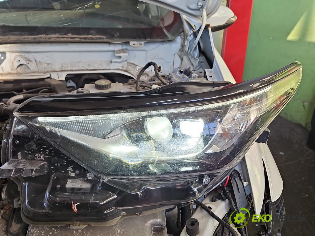 Toyota Auris II 2012-2018 1.8 hybrid 99 HP automatic 73 kW 1798 cm3 5- Reflektor: ľavý 81150-02K60 (Kľučka dverí ostatné)