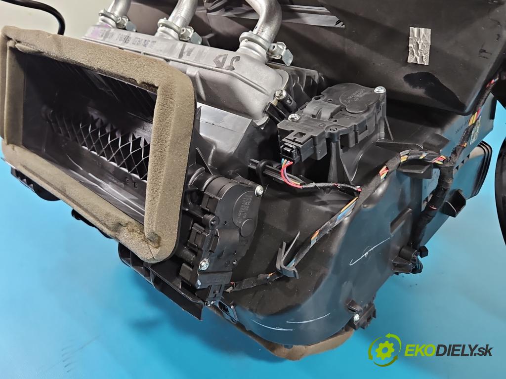 Bmw X6 E71 2007–2014 3.0d 306KM automatic 225 kW 2993 cm3 5- radiátor 9221614-07 (Radiátor topení)