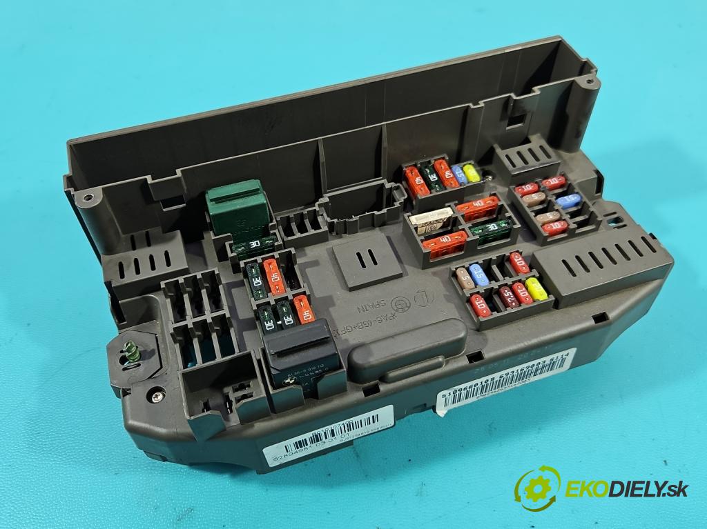 Bmw X6 E71 2007–2014 3.0d 306KM automatic 225 kW 2993 cm3 5- skříňka pojistková 518966010B (Pojistková skříňka)