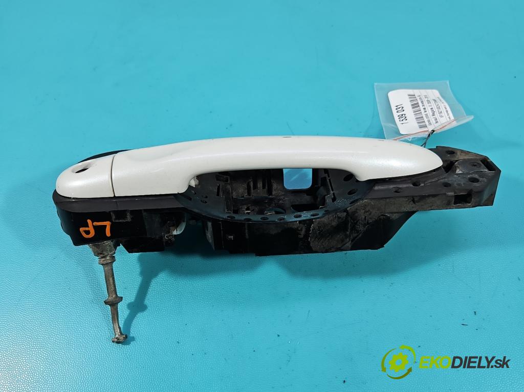 Renault Megane III 2008-2016 1.4 TCE: 131 HP manual 96 kW 1397 cm3 5- rukoväť predné ľavé mimo:  (Kľučka dverí vonkajšia predná ľavá)