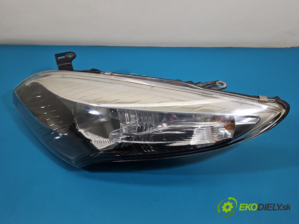 Renault Megane III 2008-2016 1.4 TCE: 131 HP manual 96 kW 1397 cm3 5- Reflektor: ľavý  (Kľučka dverí ostatné)