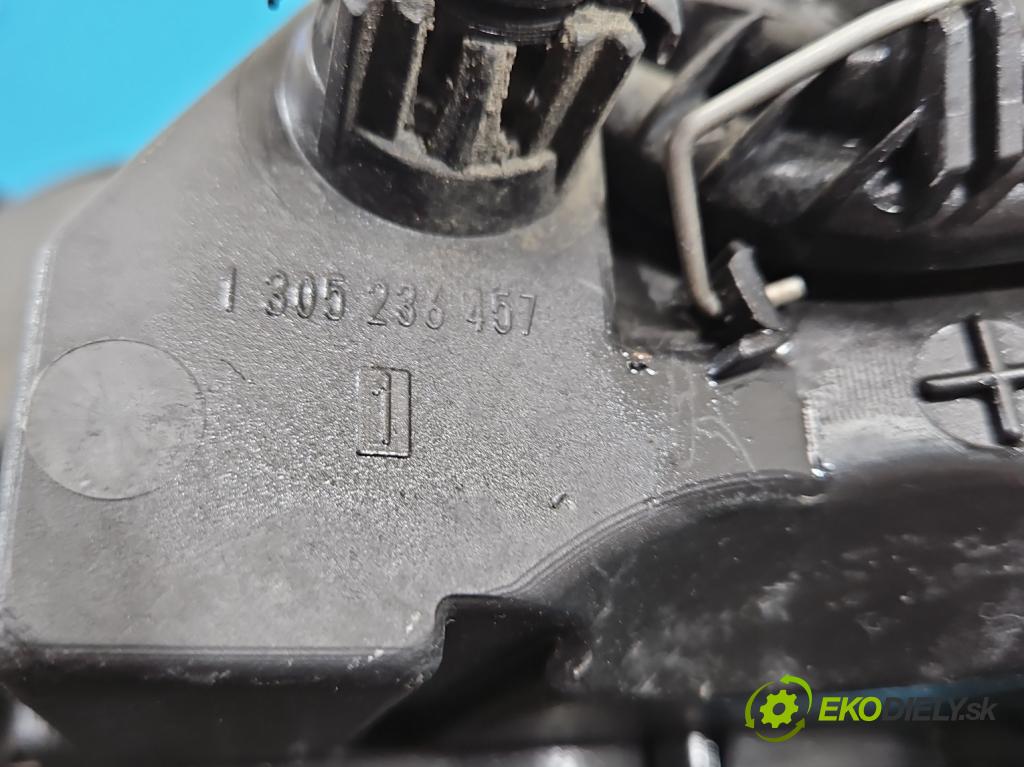 Renault Megane III 2008-2016 1.4 TCE: 131 HP manual 96 kW 1397 cm3 5- Reflektor: pravý 260101010R (Svetlo predné pravé)