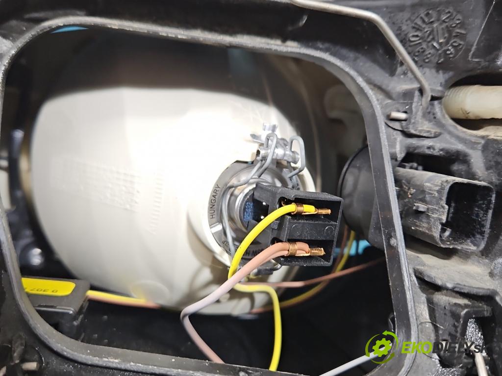 Renault Megane III 2008-2016 1.4 TCE: 131 HP manual 96 kW 1397 cm3 5- Reflektor: pravý 260101010R (Svetlo predné pravé)