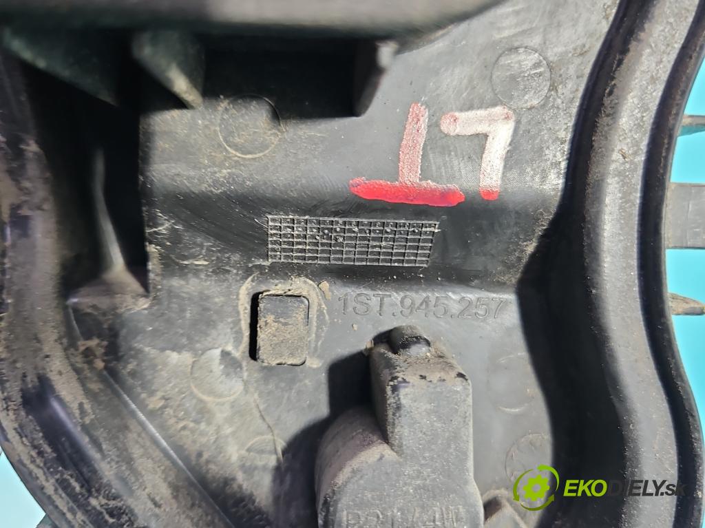 Skoda Citigo 2011-2019 1.0 MPI 60 HP manual 44 kW 999 cm3 5- svetlo / reflektor zadné ľavé 1ST945257 (Kľučka dverí ostatné)