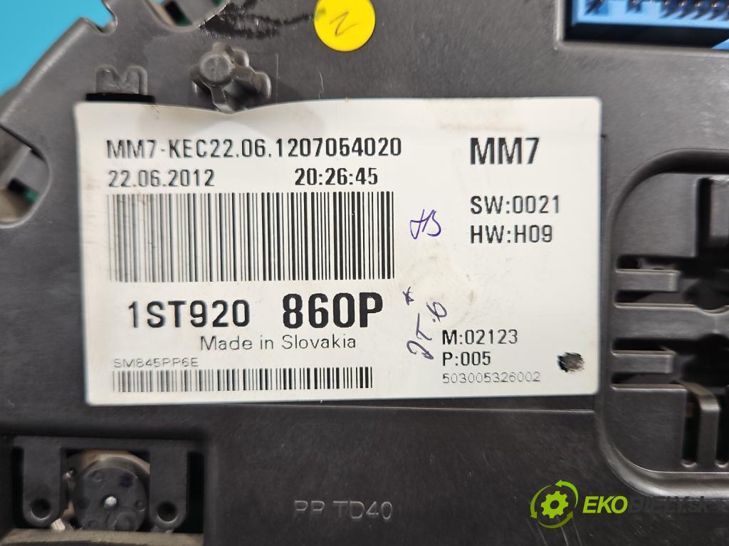 Skoda Citigo 2011-2019 1.0 MPI 60 HP manual 44 kW 999 cm3 5- prístrojovka/ budíky 1ST920860P (Prístrojová doska)