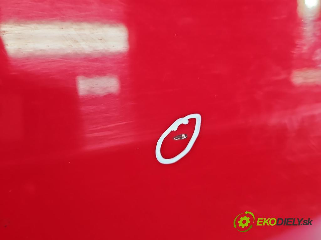 Skoda Citigo 2011-2019 1.0 MPI 60 HP manual 44 kW 999 cm3 5- dvere predné pravé  (Kľučka dverí ostatné)