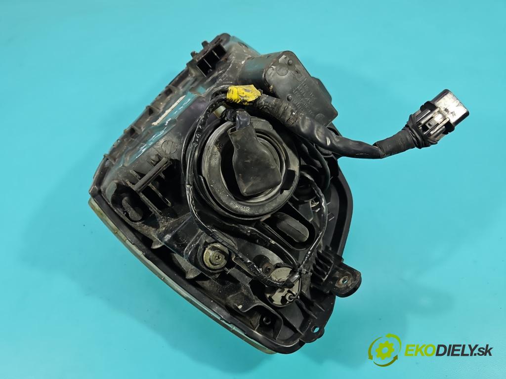 Kia Picanto I 2003-2011 1.1 crdi 75 HP manual 55 kW 1120 cm3 5- Reflektor: pravý  (Svetlo predné pravé)