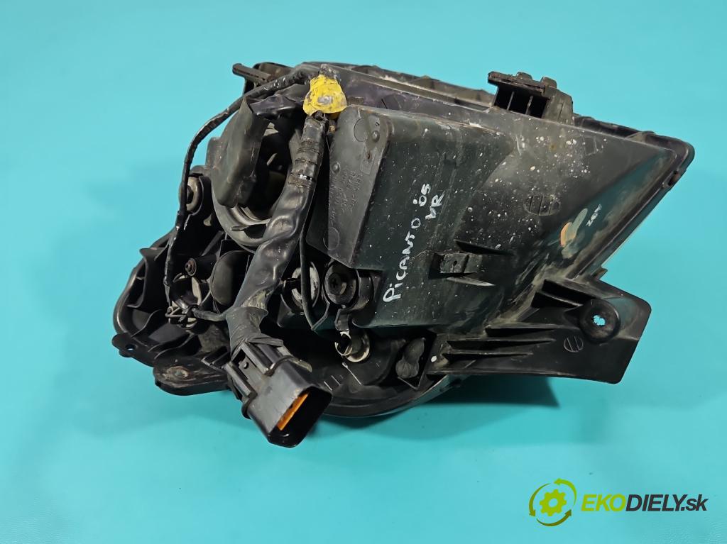 Kia Picanto I 2003-2011 1.1 crdi 75 HP manual 55 kW 1120 cm3 5- Reflektor: pravý  (Svetlo predné pravé)