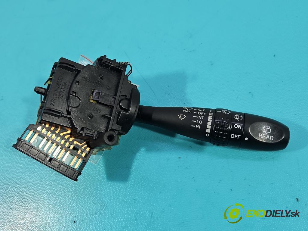 Kia Picanto I 2003-2011 1.1 crdi 75 HP manual 55 kW 1120 cm3 5- prepínač stieračov 75733A (Prepínacie páčky pod volantom)