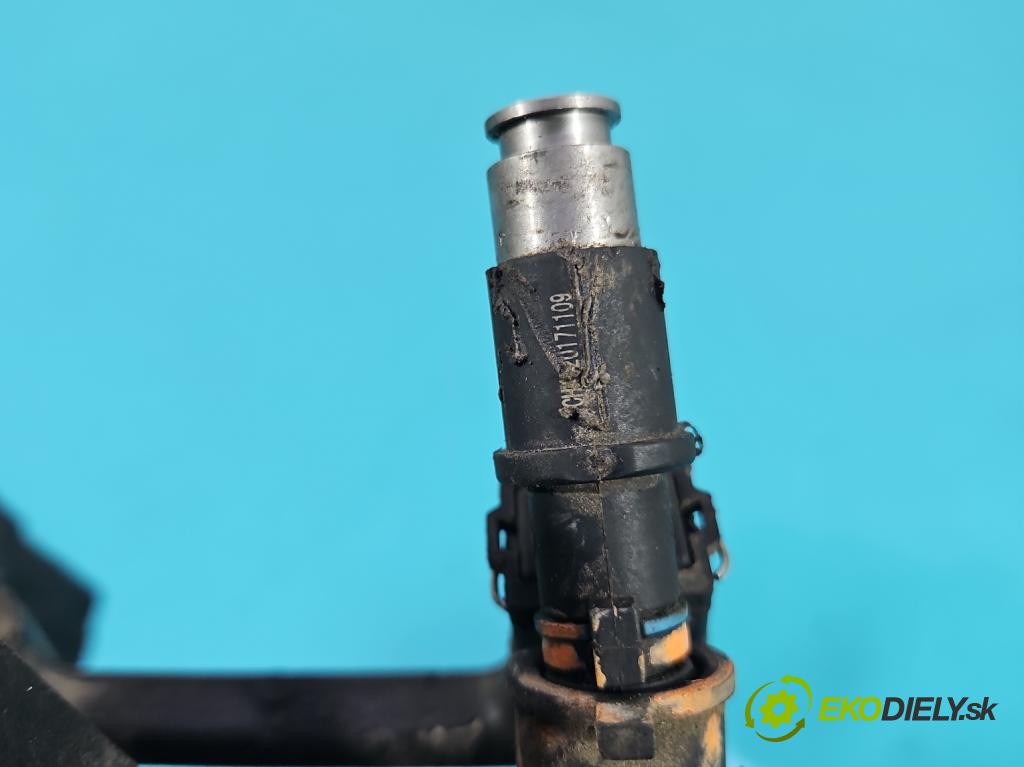 Peugeot 307 1.4 8V 75 HP manual 55 kW 1360 cm3 5- vstrek 01F002A (Vstrekovač paliva)