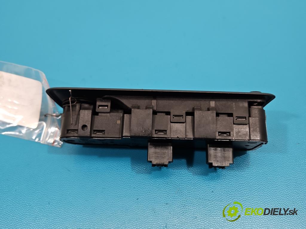 Citroen C8 2002-2014 2.0 hdi 109 HP manual 80 kW 1997 cm3 5- prepínač okien spätných zrkadiel 14957520XT