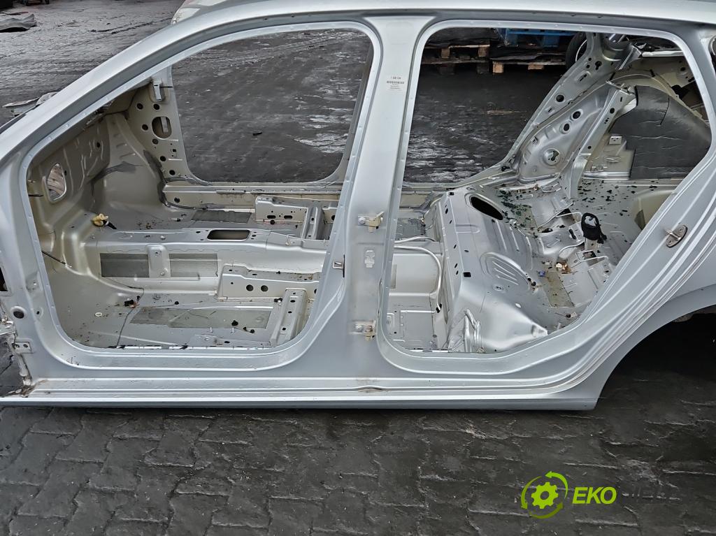 Skoda Scala 2019- 1.0 tsi 114 HP manual 84 kW 999 cm3 5- Práh: ľavý  (Karoséria ostatné)