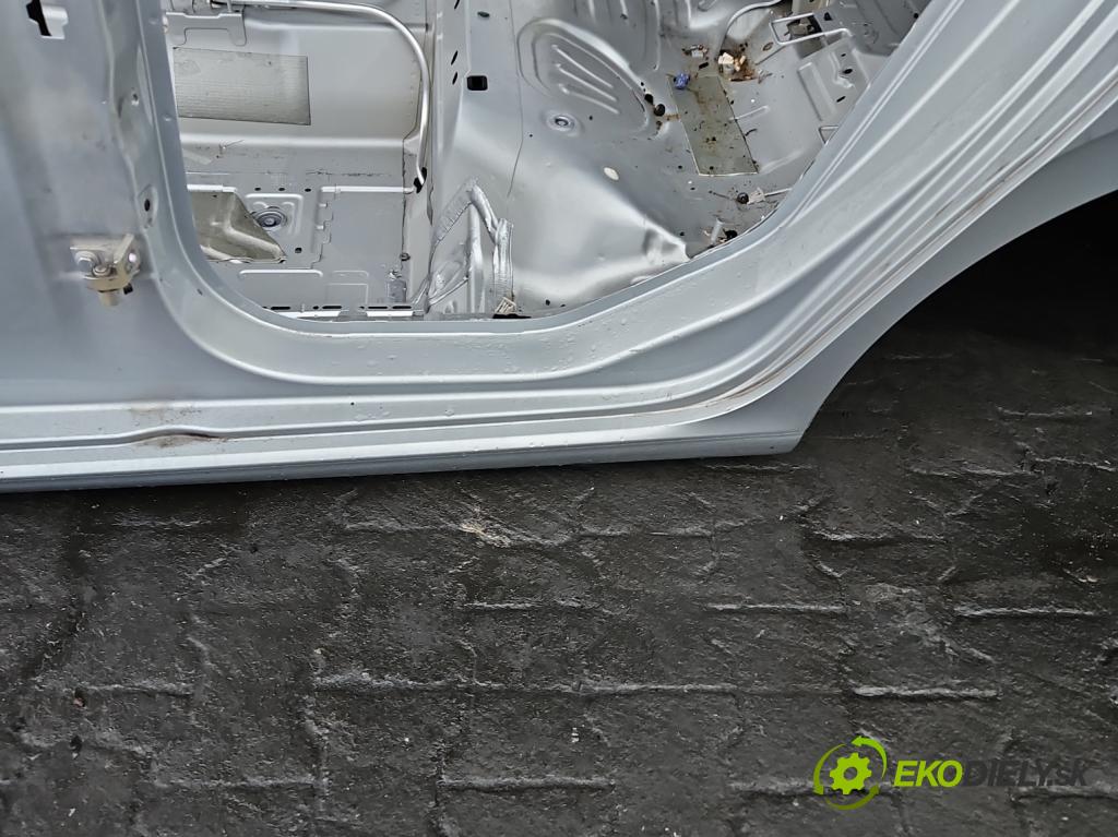 Skoda Scala 2019- 1.0 tsi 114 HP manual 84 kW 999 cm3 5- Práh: ľavý  (Karoséria ostatné)