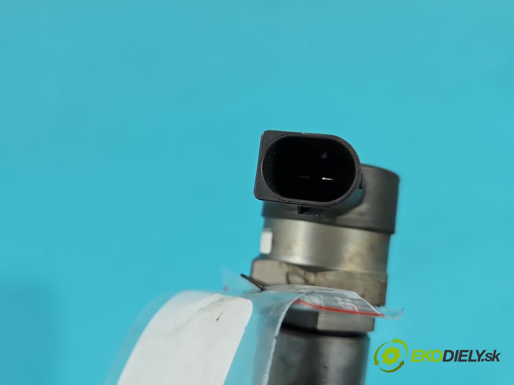 Bmw X5 F15 2013-2018 3.0d 258 HP automatic 190 kW 2993 cm3 5- lišta vstrekovacia 0445216036 (Vstrekovacia lišta)