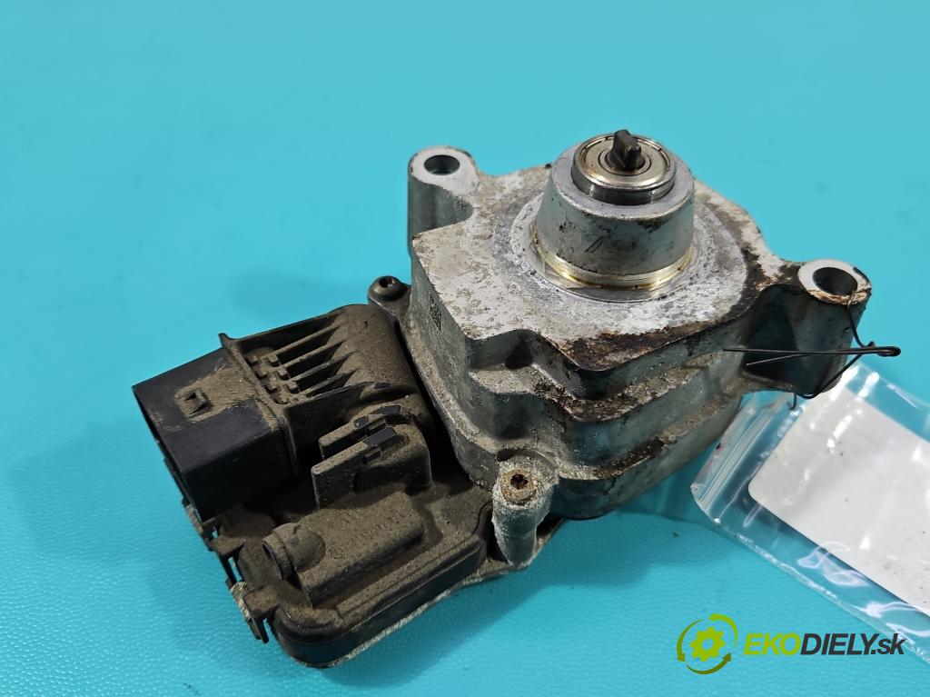 Bmw X5 F15 2013-2018 3.0d 258 HP automatic 190 kW 2993 cm3 5- Ovladač: reduktora 8643153