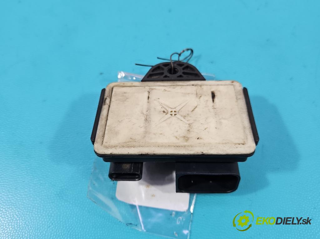 Bmw X5 F15 2013-2018 3.0d 258 HP automatic 190 kW 2993 cm3 5- Relé: svíčky: zařicích: 8519472 (Relé)