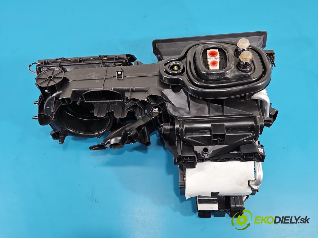 Skoda Scala 2019- 1.0 tsi 114 hp manual 84 kW 999 cm3 5- radiátor 2G1819152A (Radiátor topení)