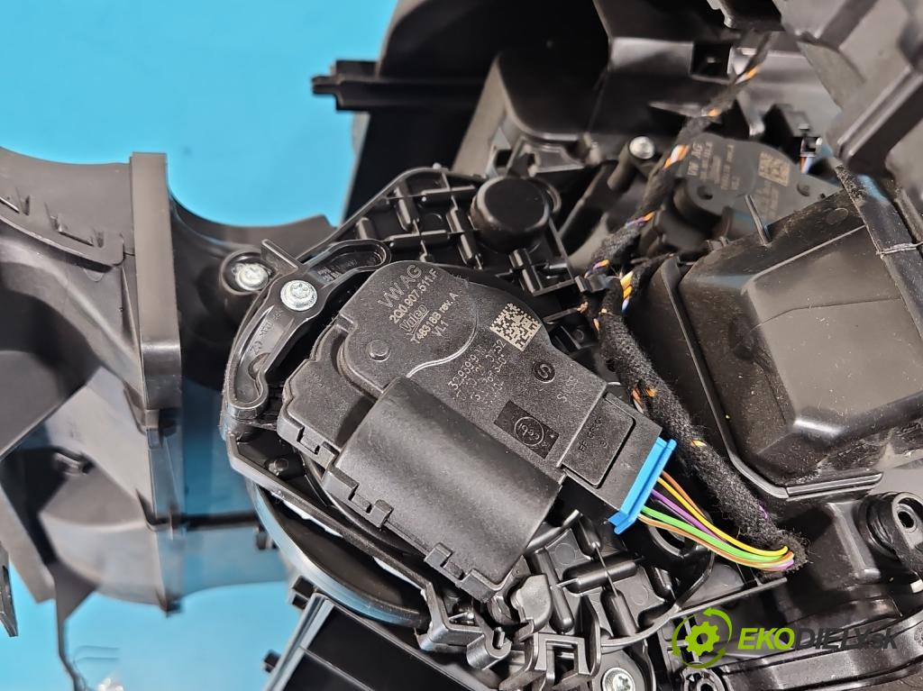 Skoda Scala 2019- 1.0 tsi 114 hp manual 84 kW 999 cm3 5- radiátor 2G1819152A (Radiátor topení)