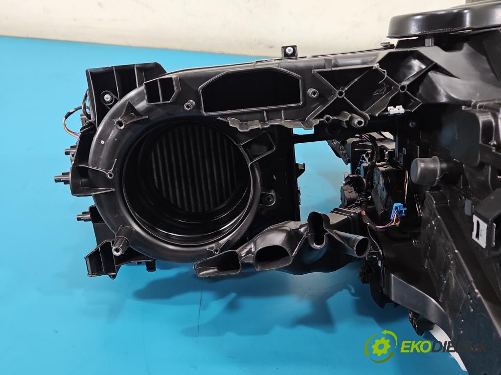 Skoda Scala 2019- 1.0 tsi 114 hp manual 84 kW 999 cm3 5- radiátor 2G1819152A (Radiátor topení)