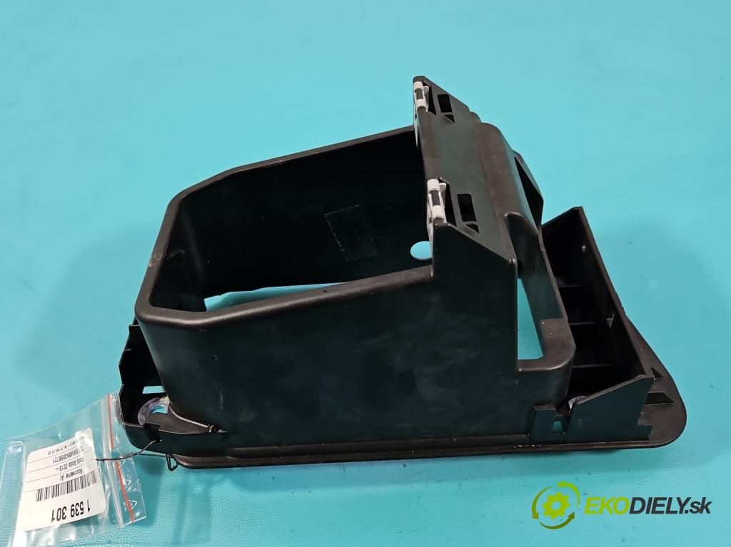Skoda Scala 2019- 1.0 tsi 114 HP manual 84 kW 999 cm3 5- Upevnenie: 654864453