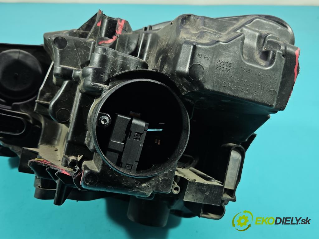 Skoda Scala 2019- 1.0 tsi 114 HP manual 84 kW 999 cm3 5- Reflektor: pravý 657941016 (Svetlo predné pravé)